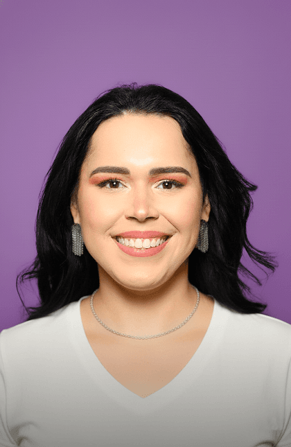 Dra. Thais Favaro Dias